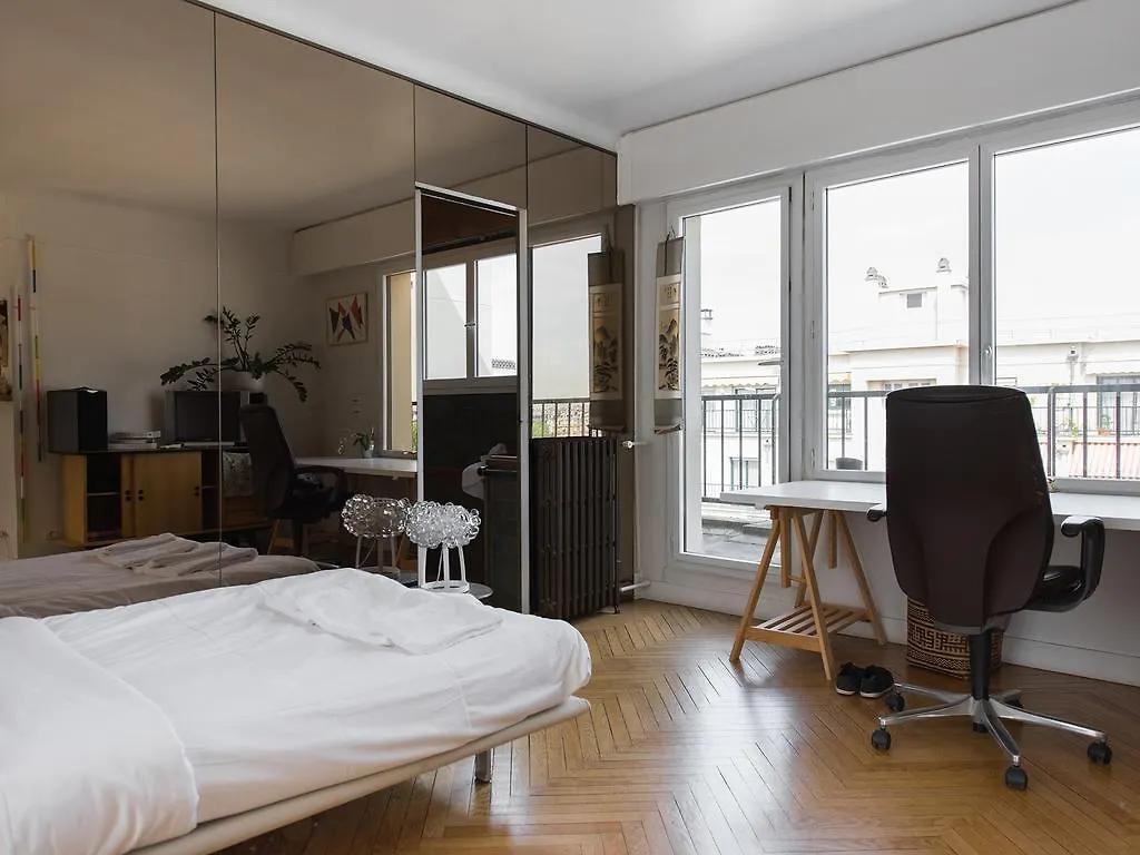 Design & Art Eiffel Tower 7Th Flat Apartment Paris 0*,  France